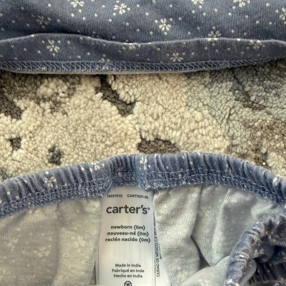 ❤️$2 Carter's Matching Set Newborn - Picture 5 of 7